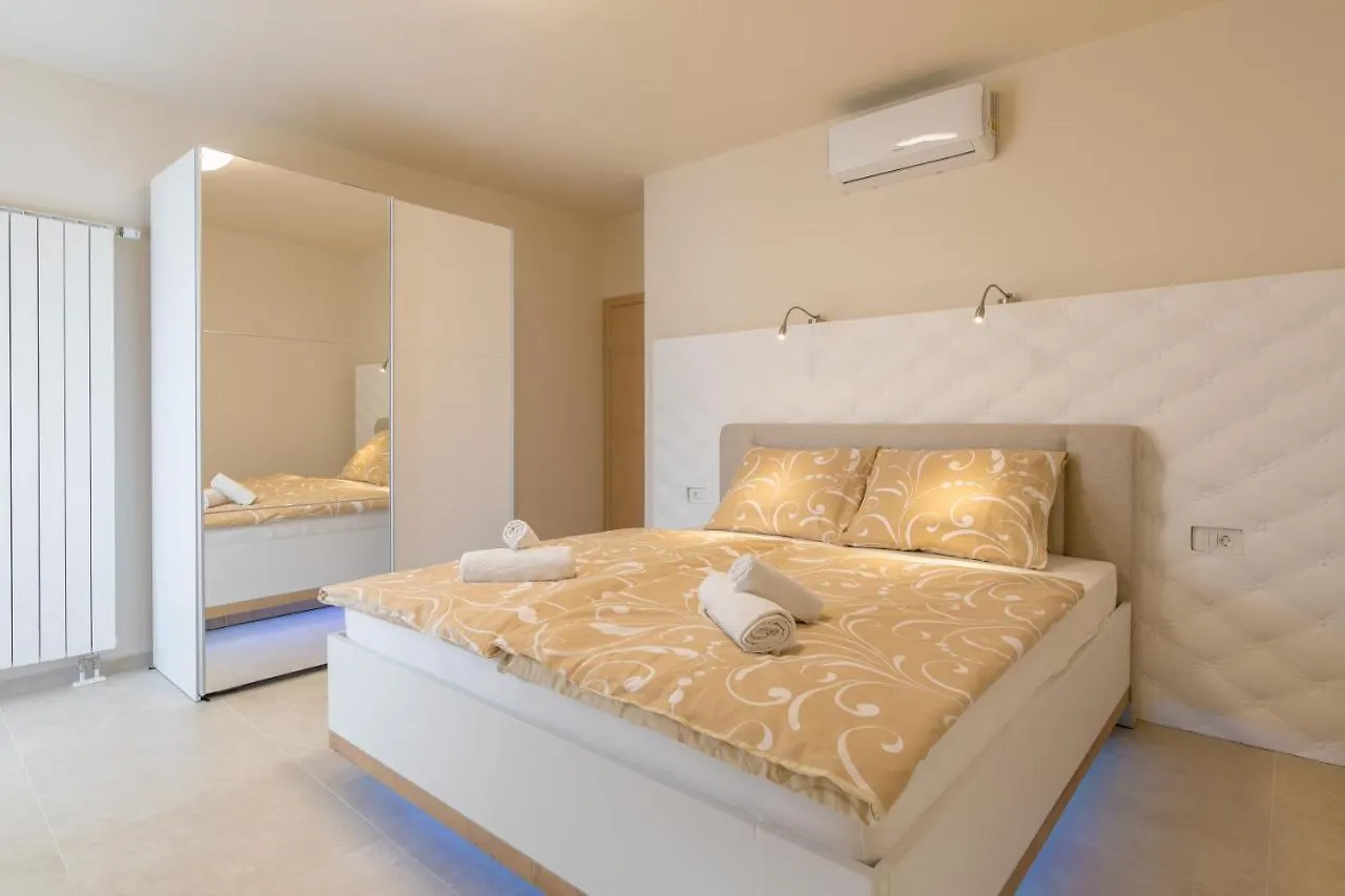 Apartments Abros Crikvenica